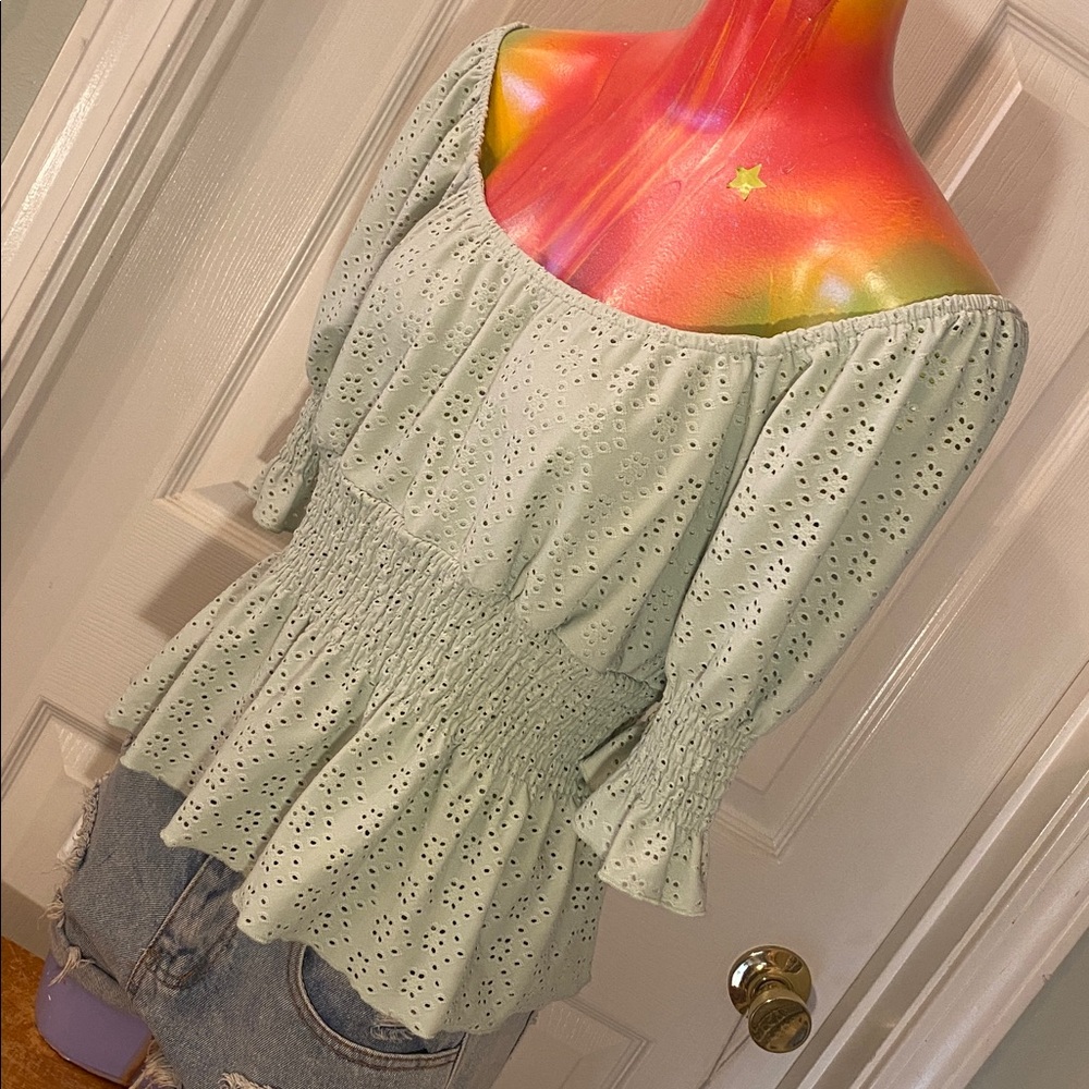 URBAN Romantics Eyelet Smocked Blouse - Mint Green - Picture 4 of 9